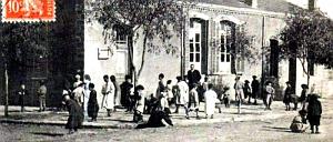 2244- Vialar - Ecole des Garcons2 - 1914